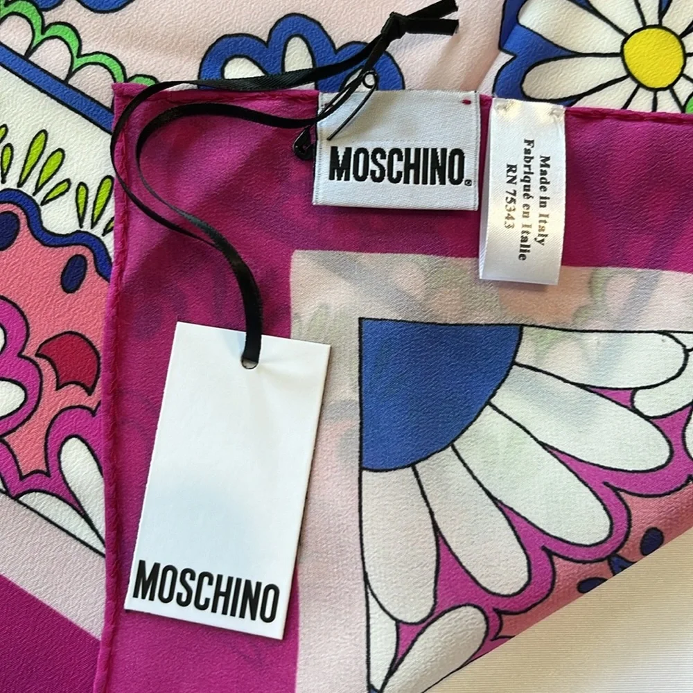 Moschino Silk Scarf Flowers Bear Bohemian Size 25inx25in Square NWT ITALY